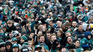 Eagles Fans Are Not Disappointing At Today's Parade